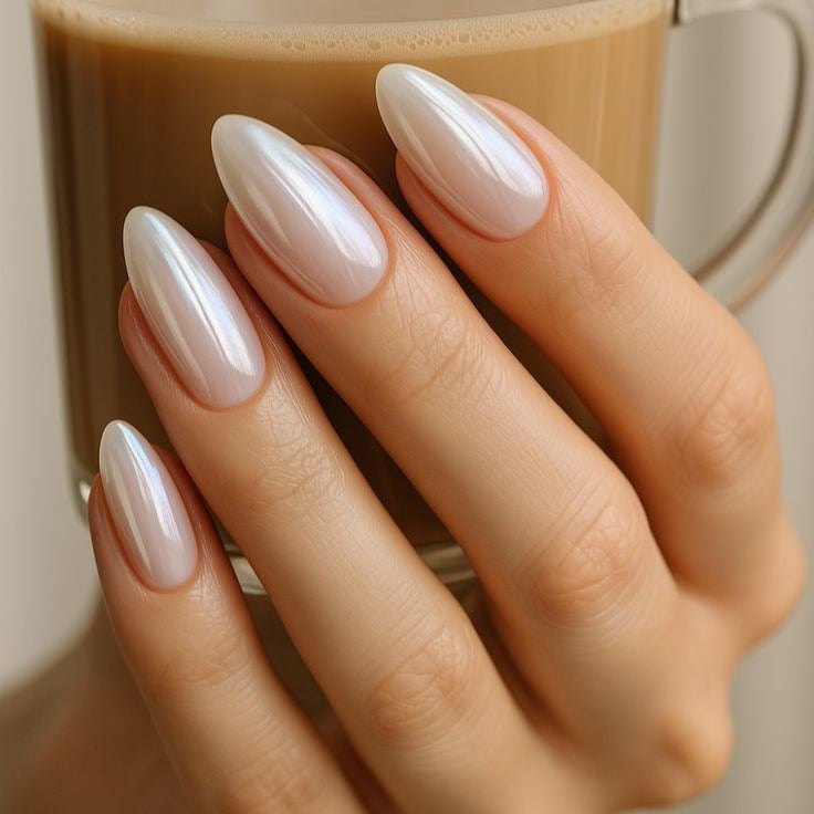 Milky Glazed – Press-On Nails (Set of 24)